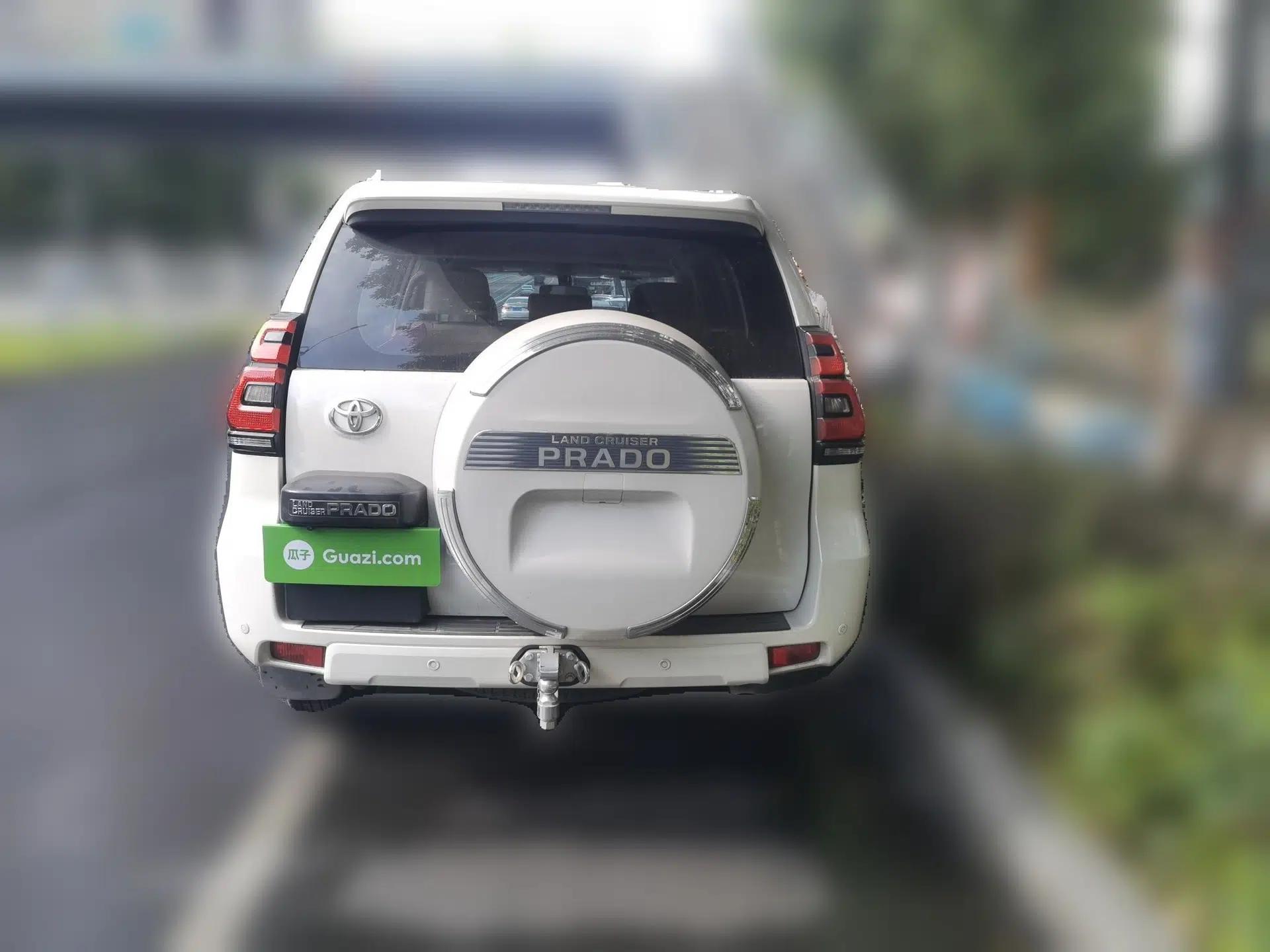 Toyota Prado Middle East‑spec parallel‑import Toyota Prado, modified without a sunroof or rear liftgate. — миниатюра 5