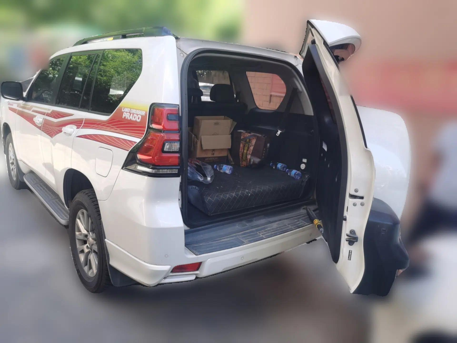 Toyota Prado 2019 3.5L Automatic TX-L Deluxe Edition with Rear-Mounted Spare Tire — миниатюра 19