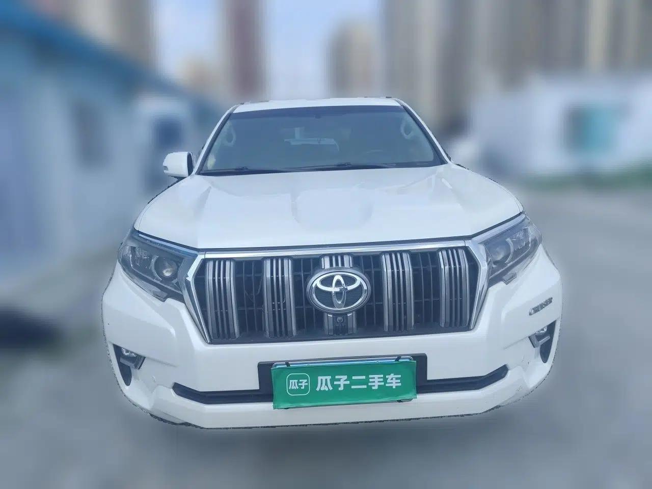 Toyota Prado Toyota Prado 2018, 4.0L, automatic transmission, 7 seats (parallel import) — миниатюра 2