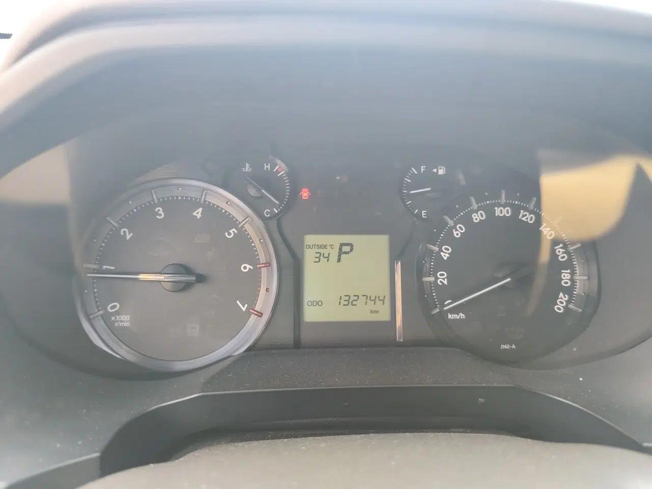 Toyota Prado Toyota Prado 2018, 4.0L, automatic transmission, 7 seats (parallel import) — миниатюра 11