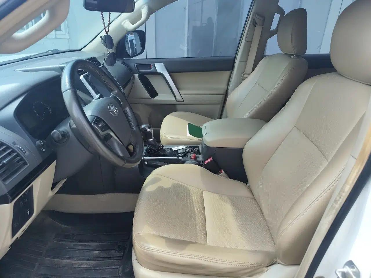 Toyota Prado Toyota Prado 2018, 4.0L, automatic transmission, 7 seats (parallel import) — миниатюра 15