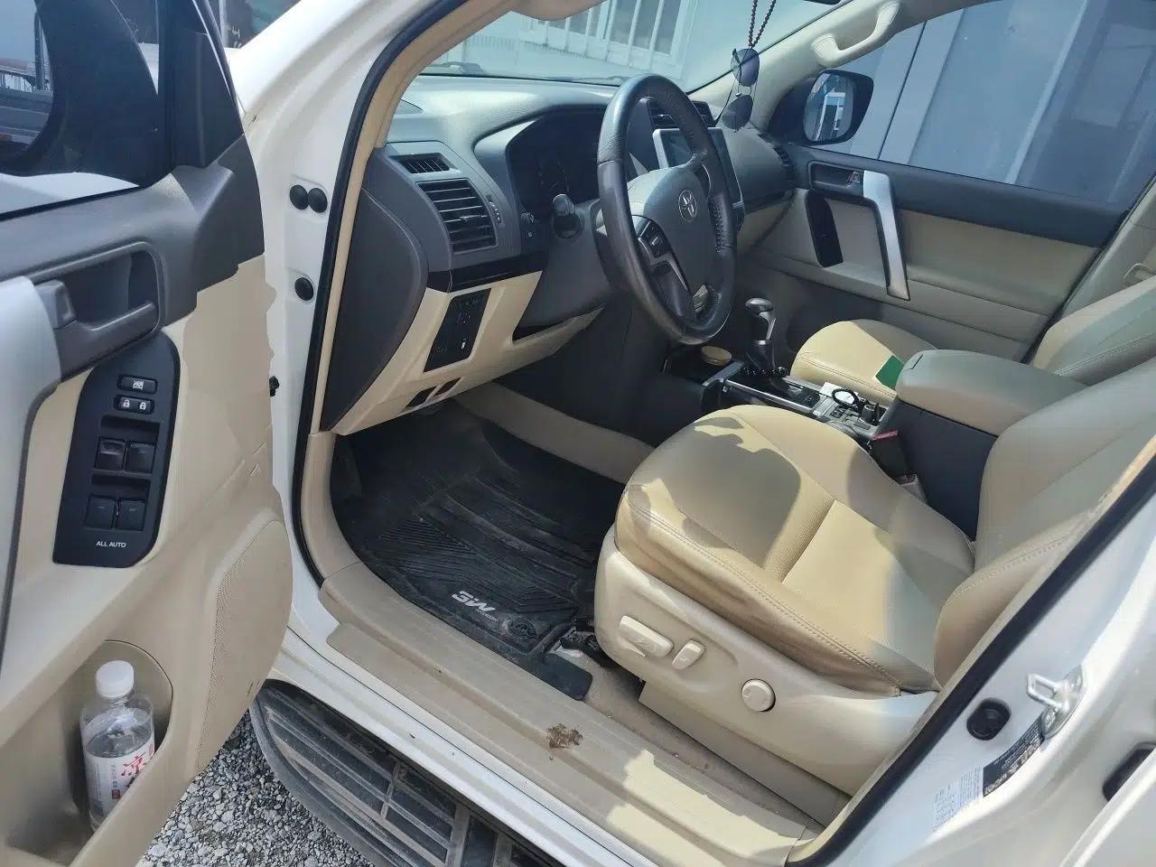 Toyota Prado Toyota Prado 2018, 4.0L, automatic transmission, 7 seats (parallel import) — миниатюра 16
