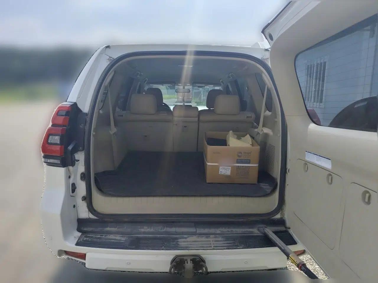 Toyota Prado Toyota Prado 2018, 4.0L, automatic transmission, 7 seats (parallel import) — миниатюра 19