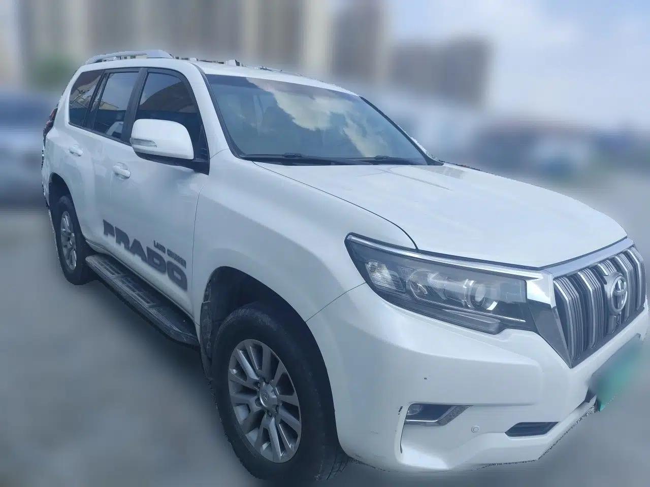 Toyota Prado Toyota Prado 2018, 4.0L, automatic transmission, 7 seats (parallel import) — миниатюра 3