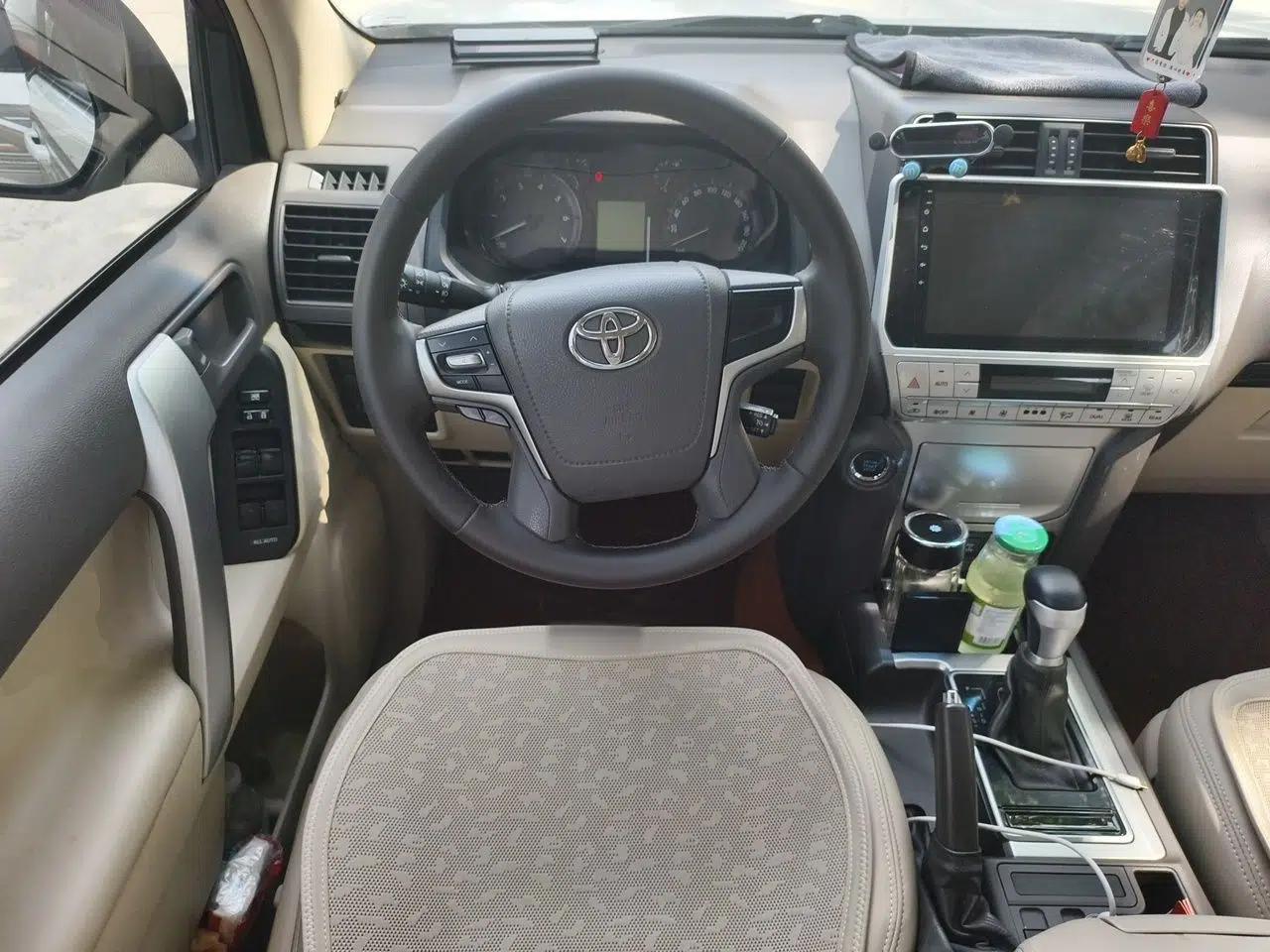 Toyota Prado 2019 4.0L TX-L Middle East — миниатюра 10