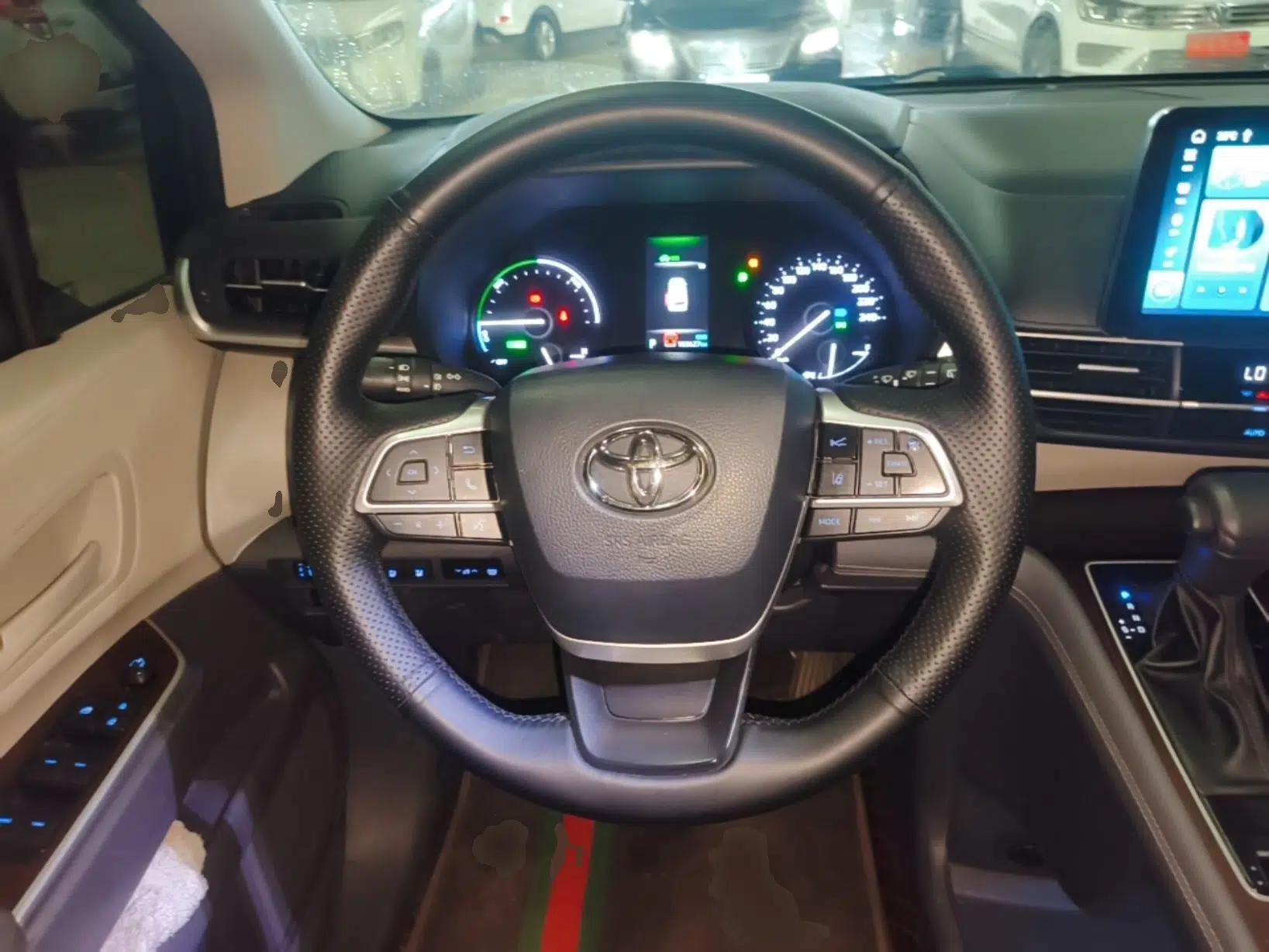 Toyota SIENNA 2021 2.5L Hybrid Comfort Edition — миниатюра 13