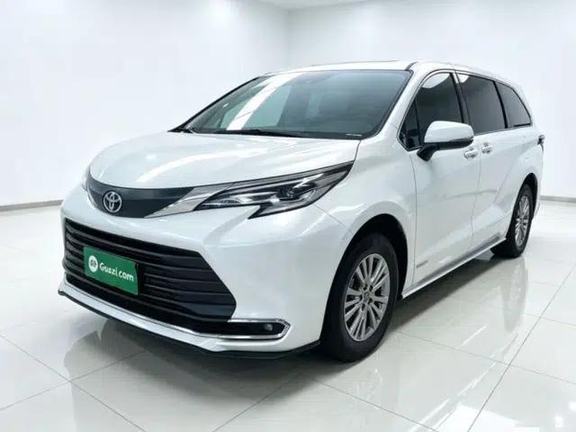 Toyota SIENNA 2021 2.5L Hybrid Comfort Edition