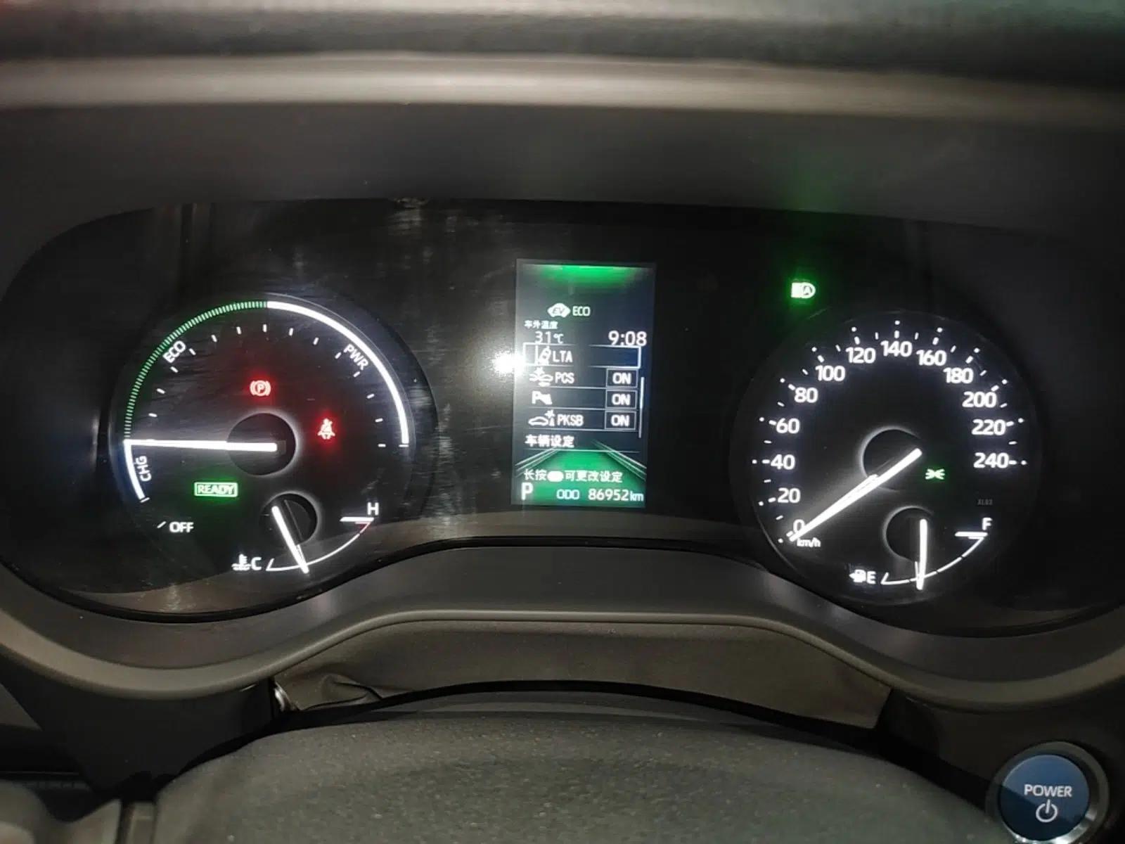 Toyota SIENNA 2023 2.5L Hybrid Deluxe Edition — миниатюра 19