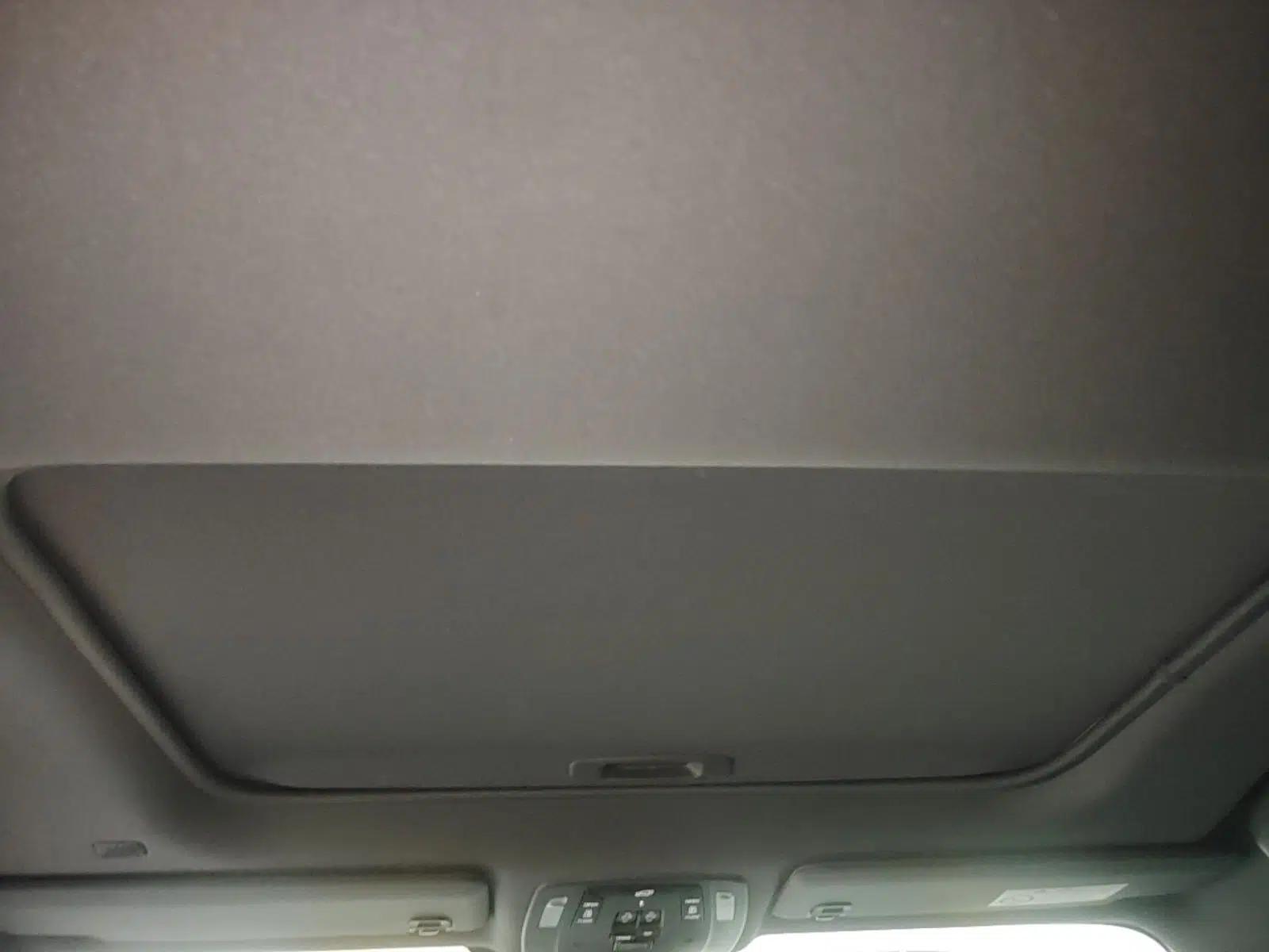 Toyota SIENNA 2023 2.5L Hybrid Deluxe Edition — миниатюра 26