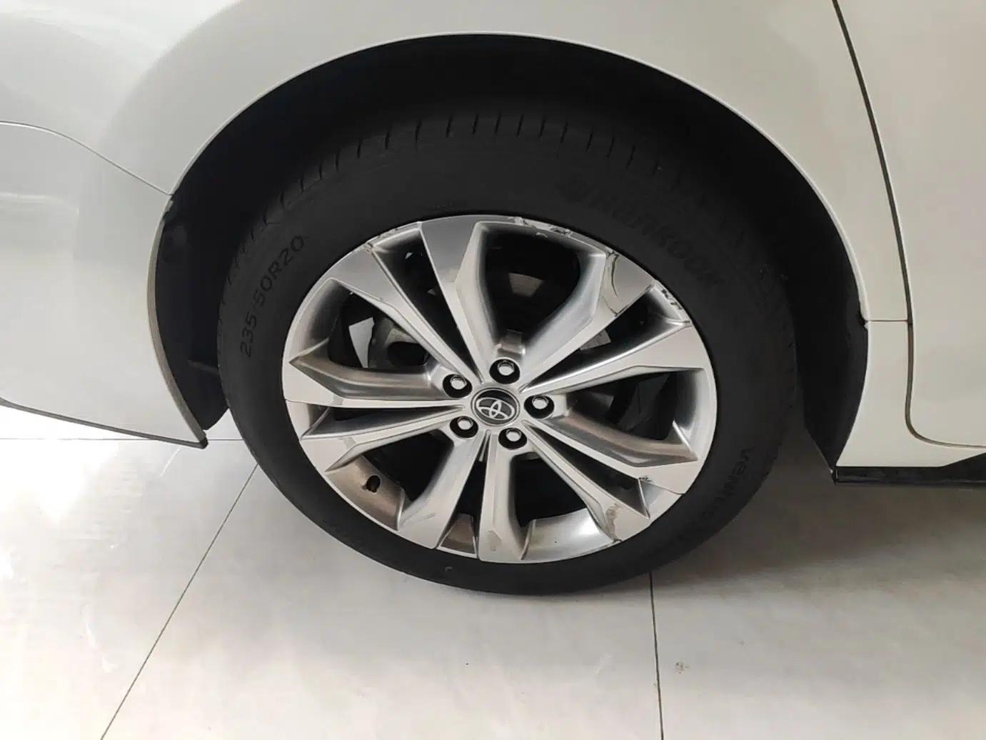 Toyota SIENNA 2024 2.5L Hybrid Luxury Edition — миниатюра 11