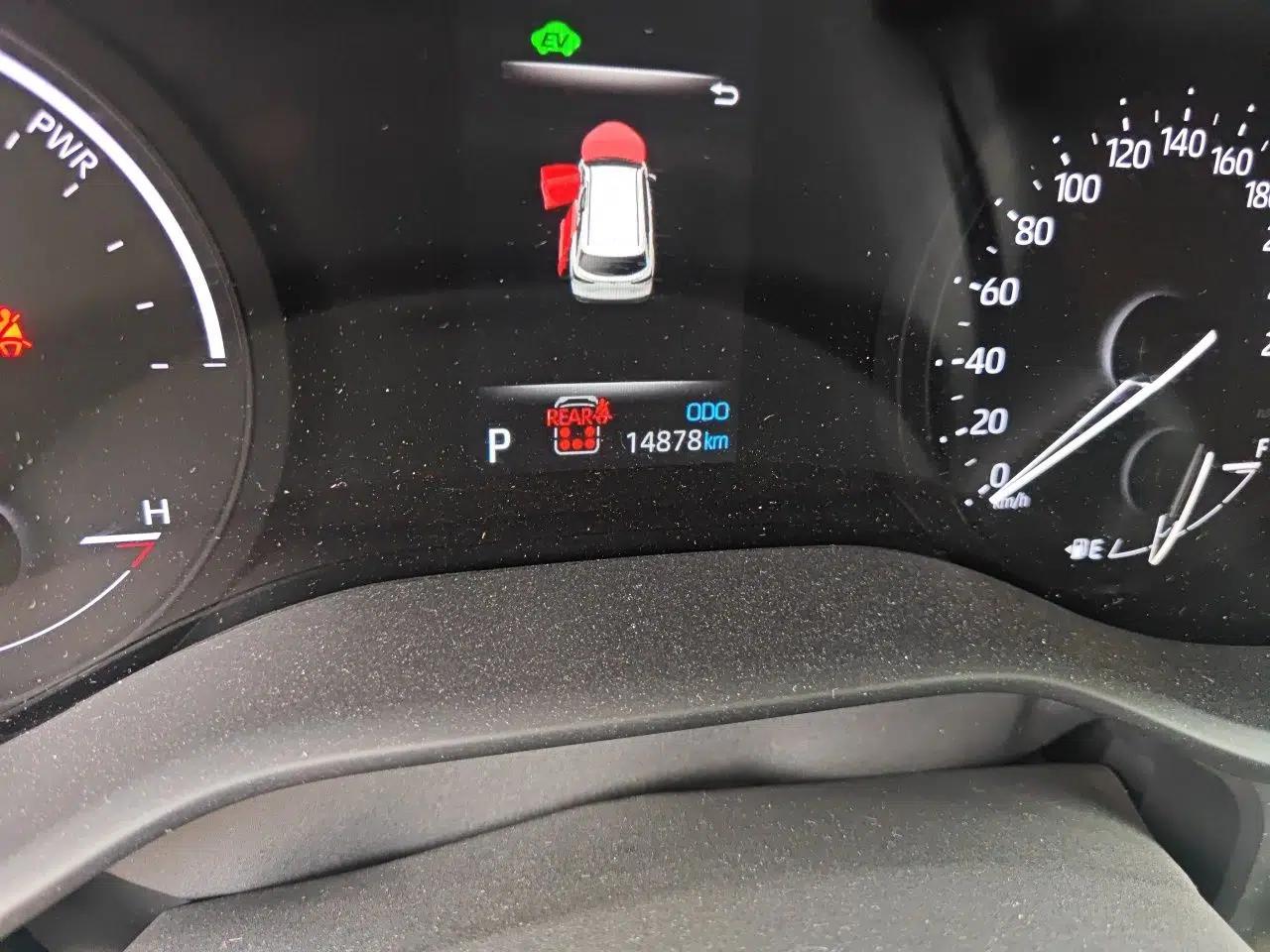 Toyota SIENNA 2024 2.5L Hybrid Comfort Edition — миниатюра 12