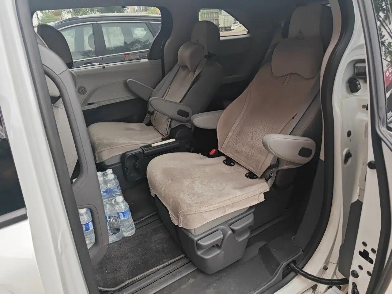 Toyota SIENNA 2024 2.5L Hybrid Comfort Edition — миниатюра 17