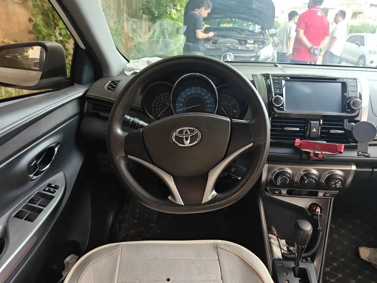 Toyota YARiS L Zhi Xuan 2015 1.5E Automatic Charm Edition — миниатюра 10