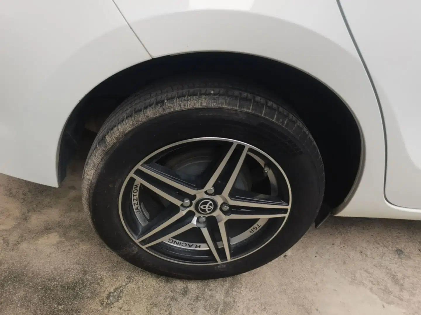Toyota YARiS L Zhi Xuan 2020 1.5L CVT Leading Edition — миниатюра 11