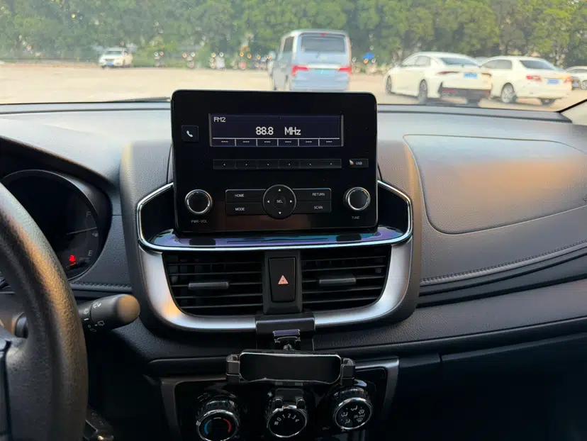 Toyota YARiS L Zhi Xuan 2020 1.5L CVT Leading Edition — миниатюра 21