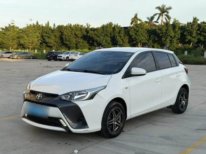 Toyota YARiS L Zhi Xuan 2020 1.5L CVT Leading Edition — миниатюра 8