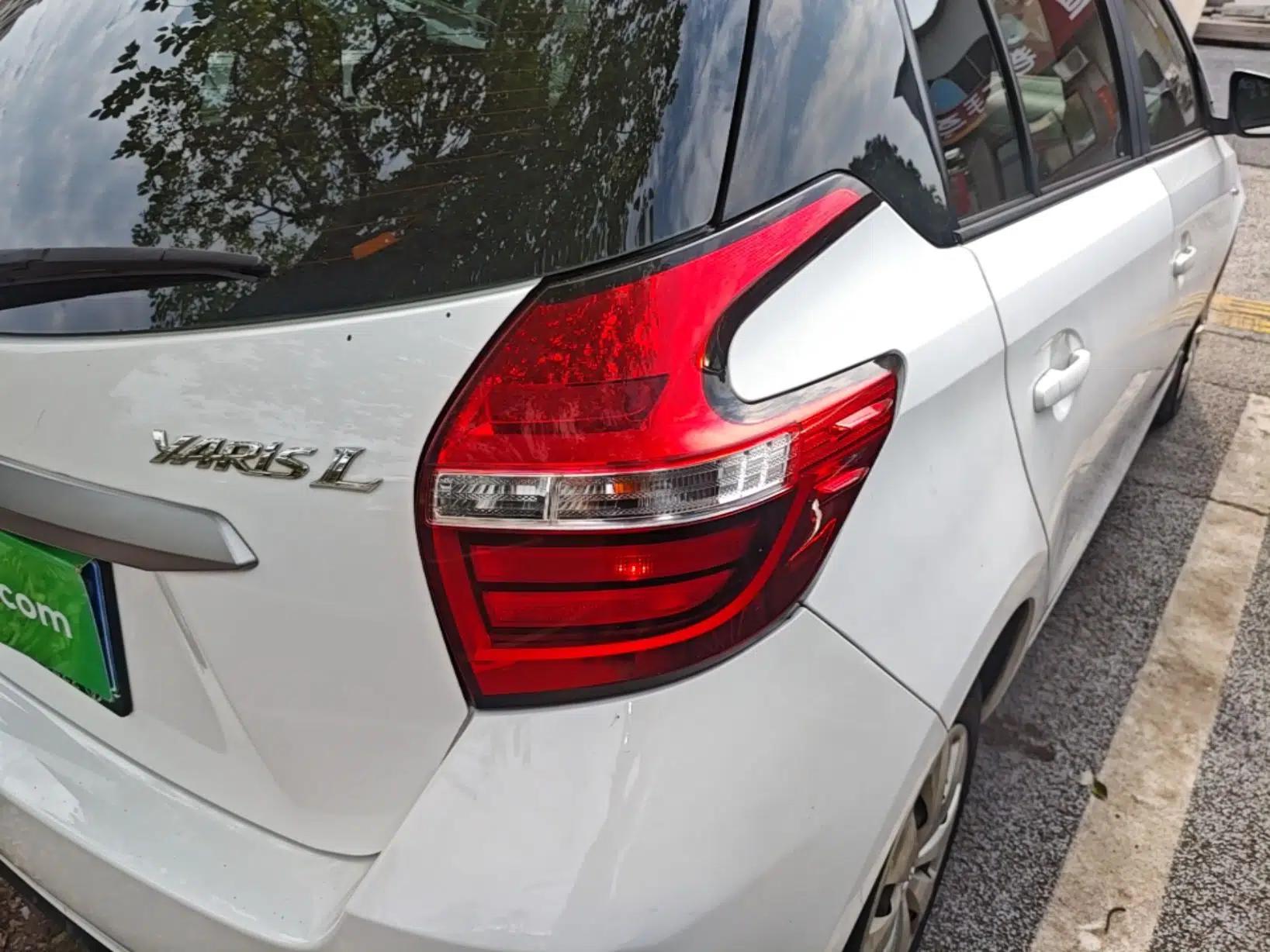 Toyota YARiS L Zhi Xuan 2016 Revised 1.5E CVT Charming Edition — миниатюра 9