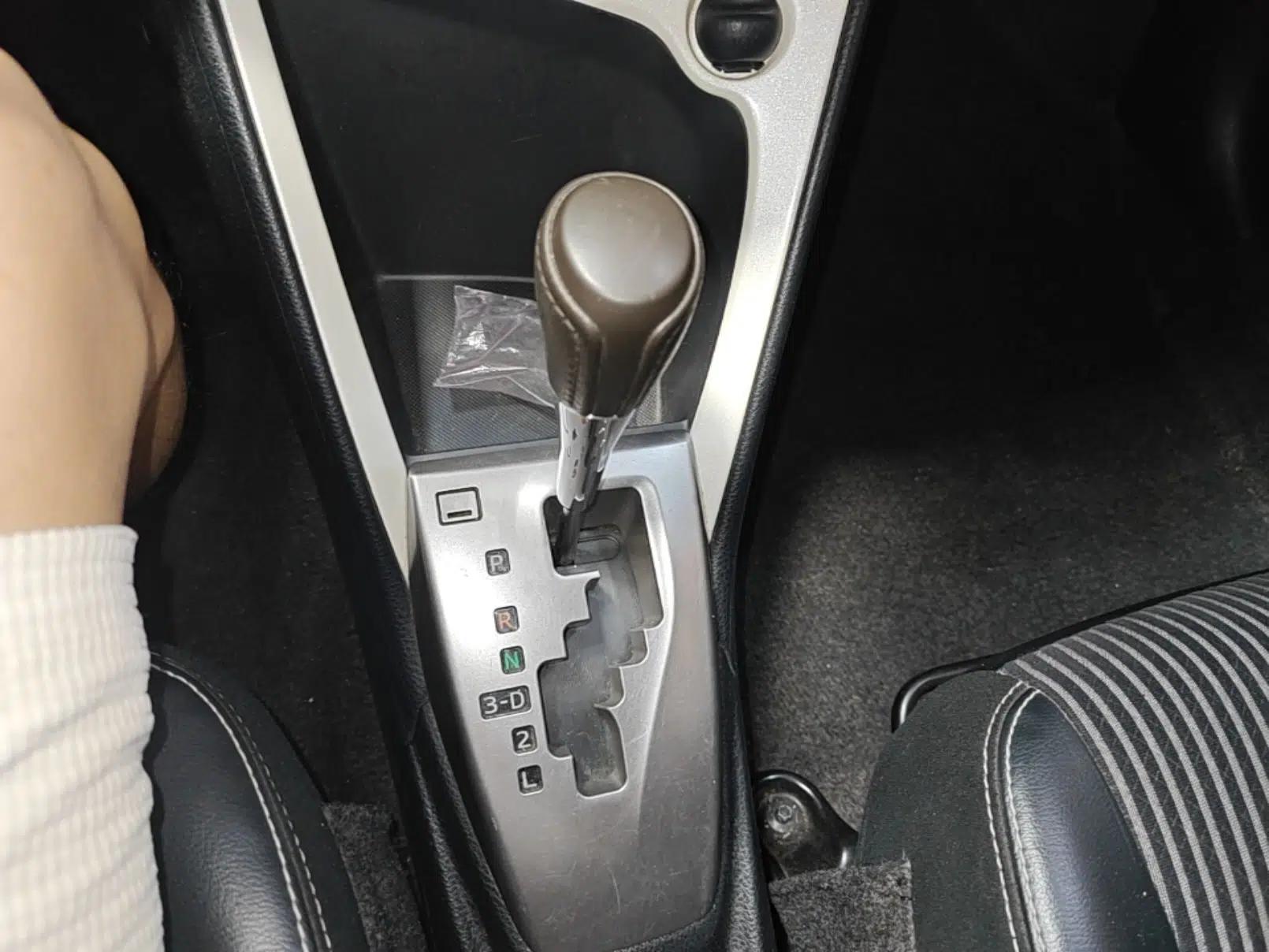 Toyota YARiS L Zhi Xuan 2015 1.5G Automatic Xuan Dong Sunroof Special Edition — миниатюра 16