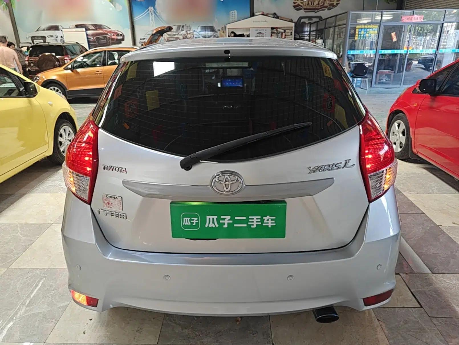 Toyota YARiS L Zhi Xuan 2015 1.5G Automatic Xuan Dong Sunroof Special Edition — миниатюра 5