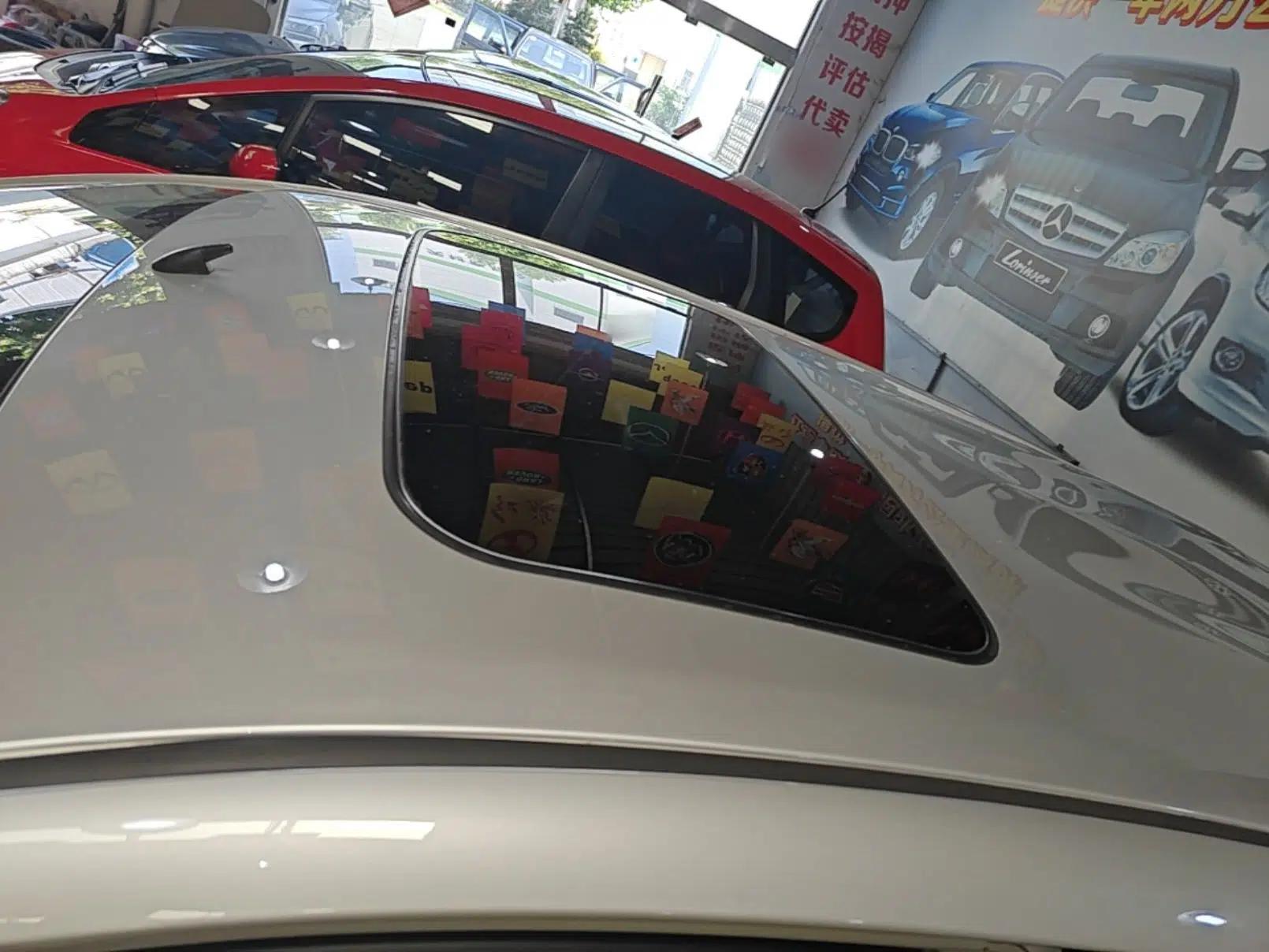 Toyota YARiS L Zhi Xuan 2015 1.5G Automatic Xuan Dong Sunroof Special Edition — миниатюра 7