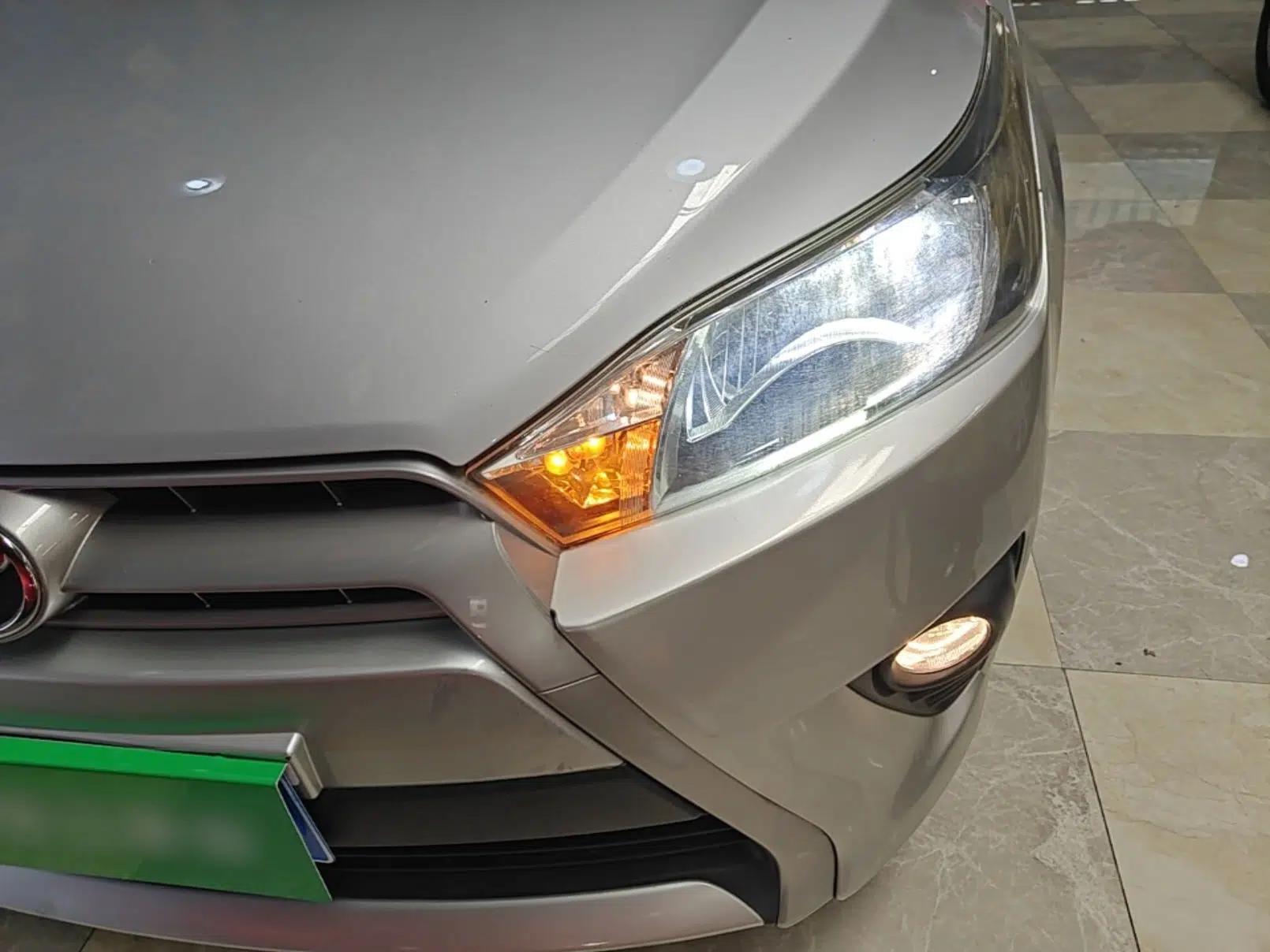 Toyota YARiS L Zhi Xuan 2015 1.5G Automatic Xuan Dong Sunroof Special Edition — миниатюра 8