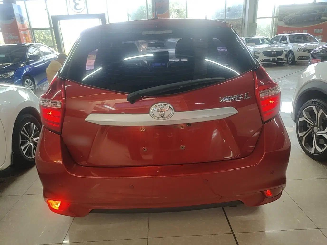 Toyota YARiS L Zhi Xuan 2016 Revised 1.5E CVT Charming Edition — миниатюра 5