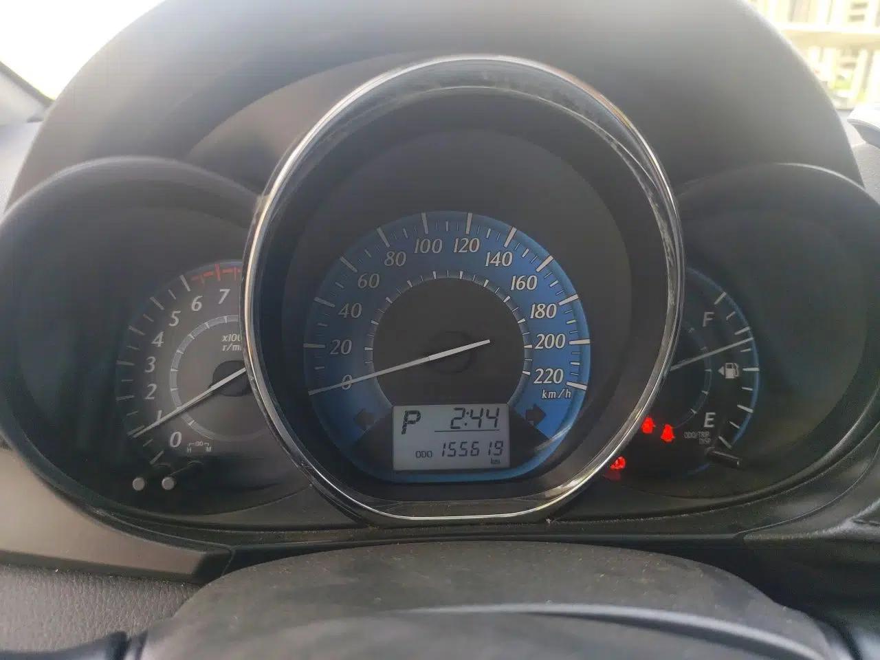 Toyota YARiS L Zhi Xuan 2015 1.5E Automatic Charm Edition — миниатюра 11