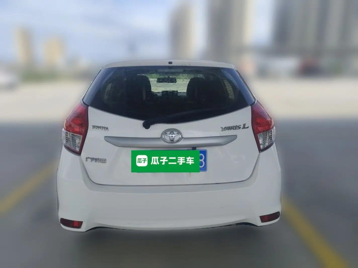 Toyota YARiS L Zhi Xuan 2015 1.5E Automatic Charm Edition — миниатюра 5