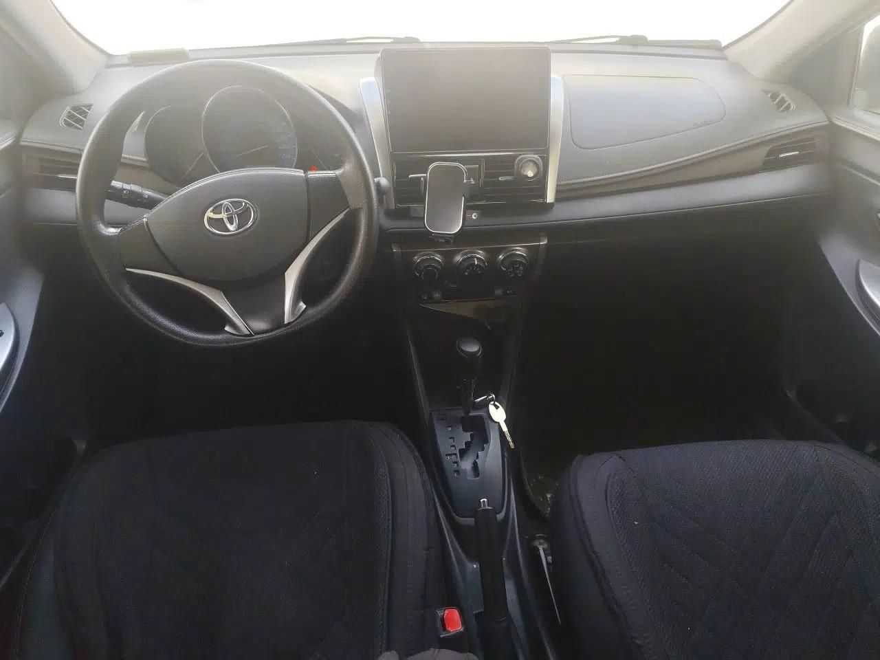 Toyota YARiS L Zhi Xuan 2015 1.5E Automatic Charm Edition — миниатюра 9