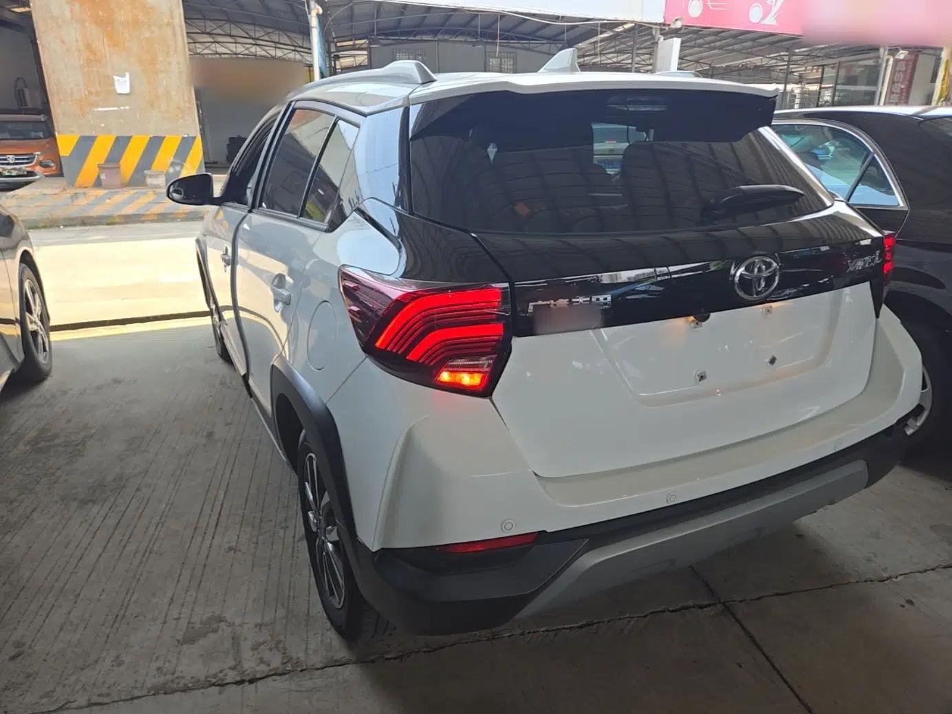 Toyota YARiS L Zhi Xuan 2022 X-Trail 1.5L CVT Luxury PLUS Edition — миниатюра 13