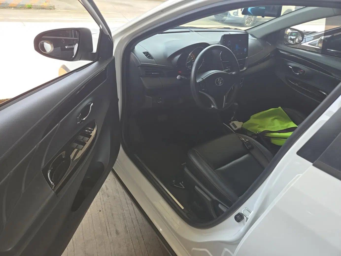 Toyota YARiS L Zhi Xuan 2022 X-Trail 1.5L CVT Luxury PLUS Edition — миниатюра 23