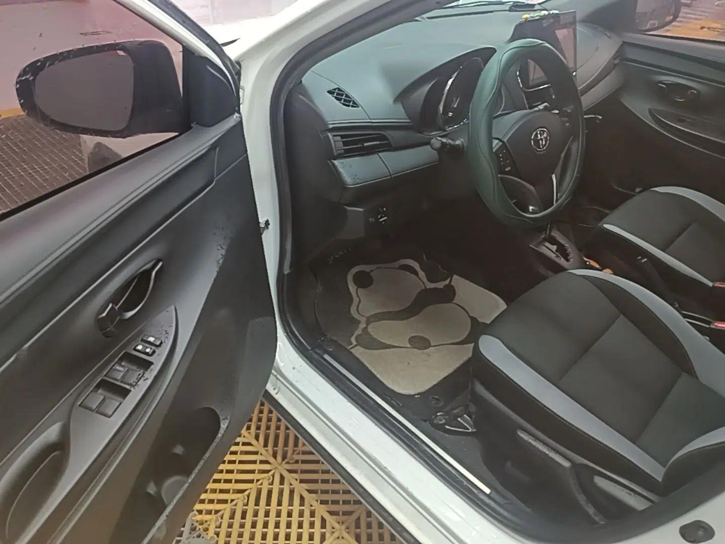 Toyota YARiS L Zhi Xuan 2022 X-Trail 1.5L CVT Leading PLUS Edition — миниатюра 23