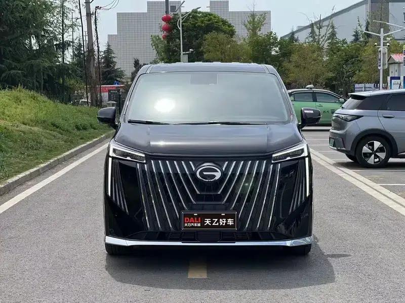 Trumpchi M8 2024 Master Series 2.0TGDI Premium Edition — миниатюра 2