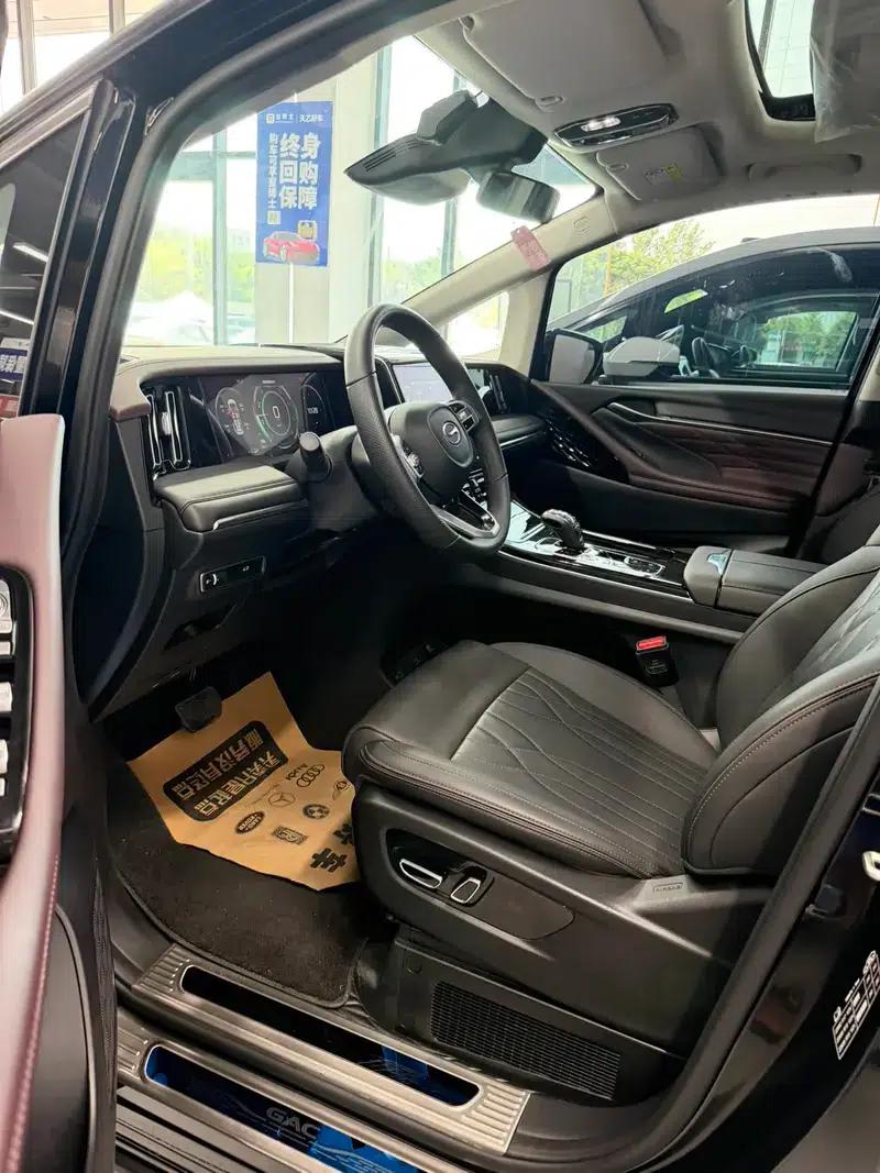 Trumpchi M8 2024 Master Series 2.0TGDI Premium Edition — миниатюра 11