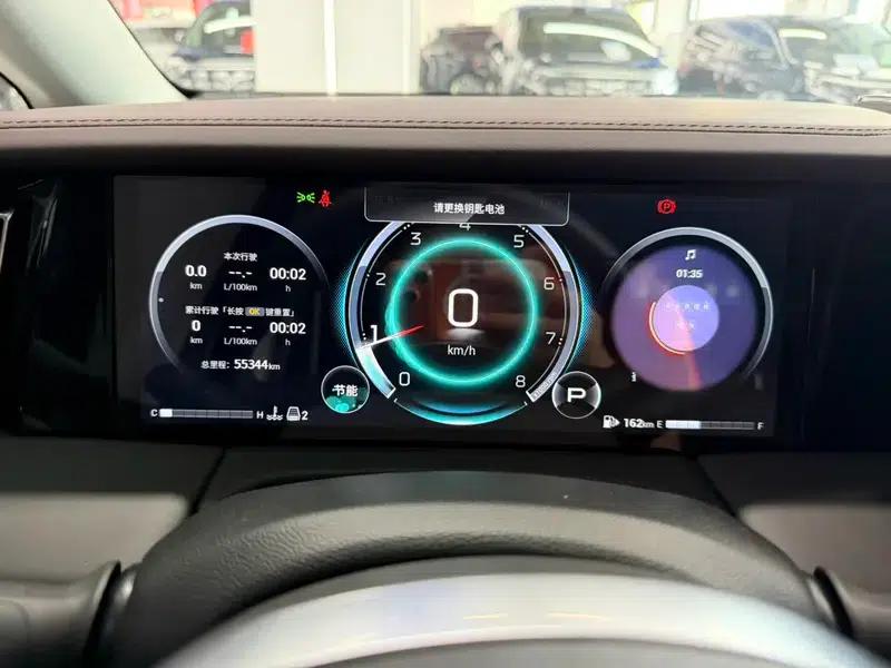 Trumpchi M8 2024 Master Series 2.0TGDI Premium Edition — миниатюра 9