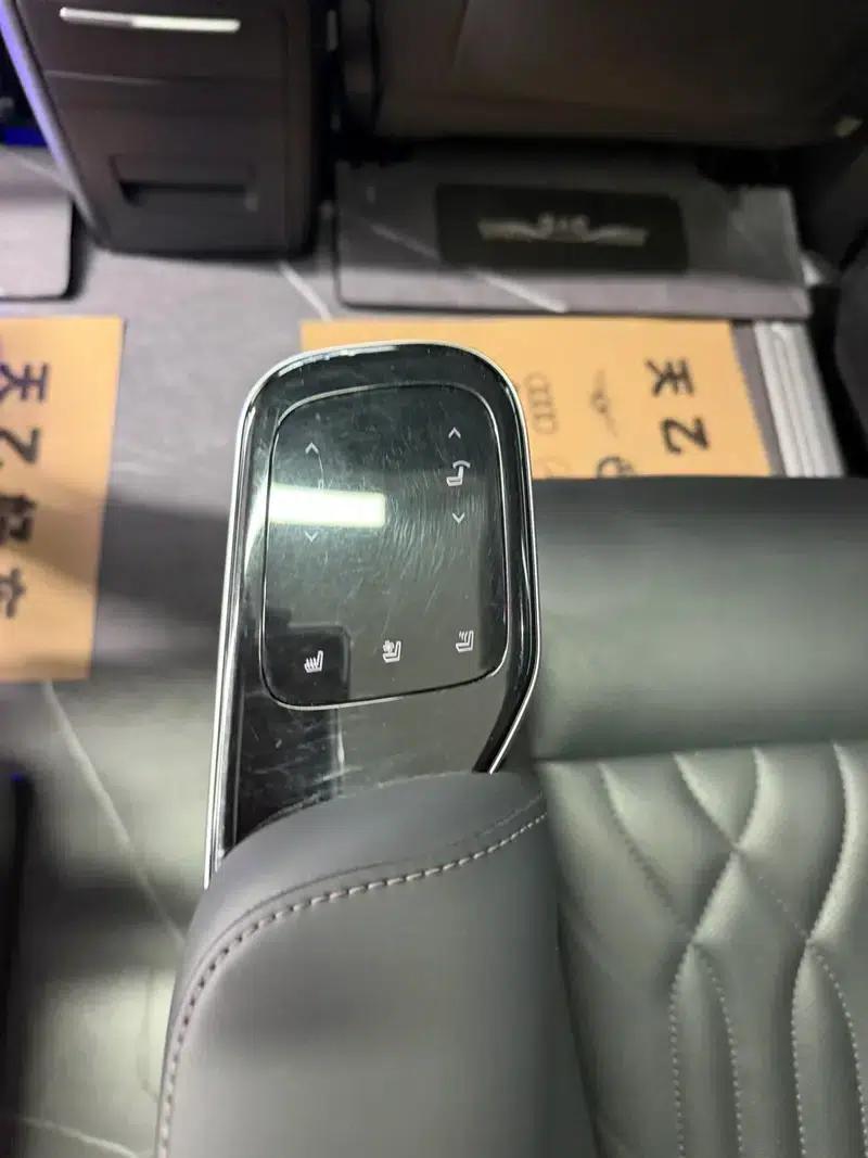 Trumpchi M8 2024 Master Series 2.0TGDI Premium Edition — миниатюра 10