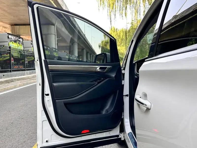 Trumpchi M8 2023 Leading Series 390T Luxury Edition — миниатюра 14
