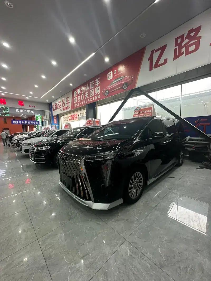 Trumpchi M8 2023 Master Series 2.0TGDI Flagship Edition — миниатюра 1