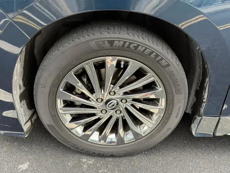 Trumpchi M8 2021 Master Series 390T Supreme Edition — миниатюра 7