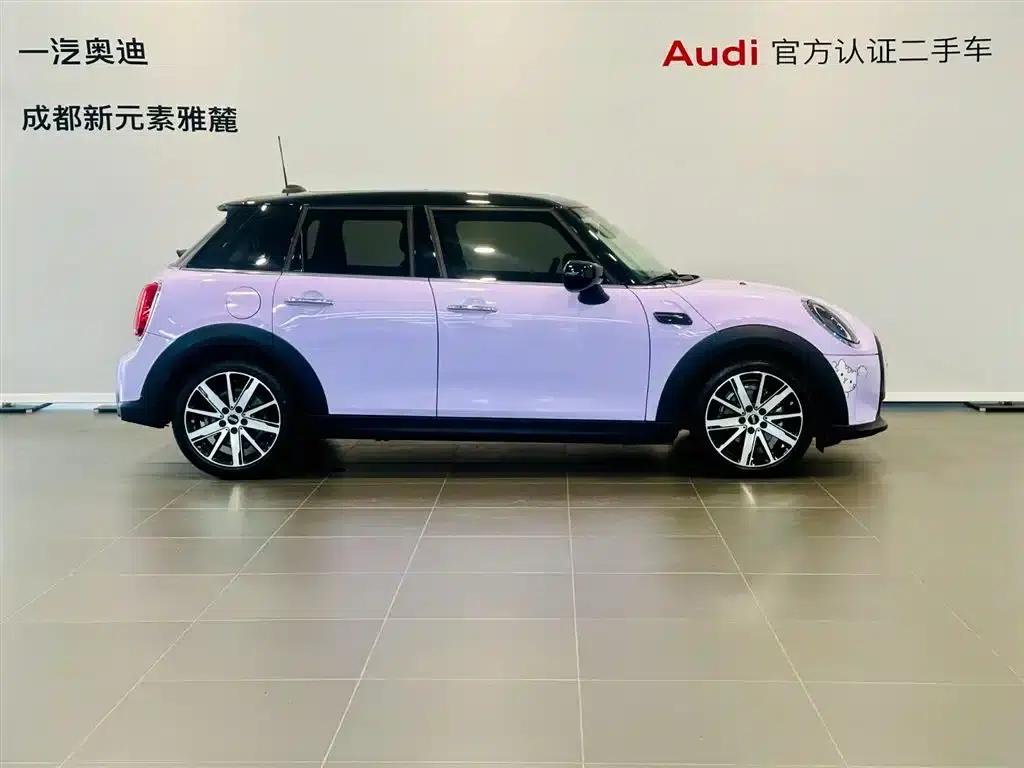 MINI 2023 Facelift 1.5T COOPER Artist 5-Door Edition — миниатюра 3
