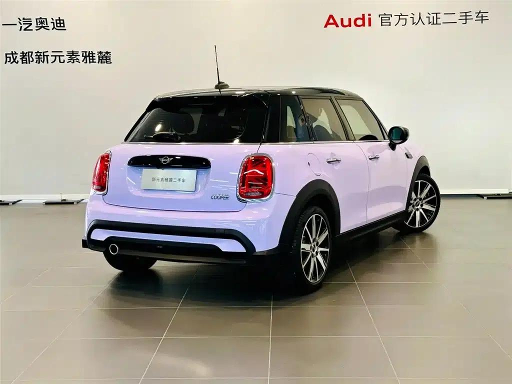 MINI 2023 Facelift 1.5T COOPER Artist 5-Door Edition — миниатюра 4