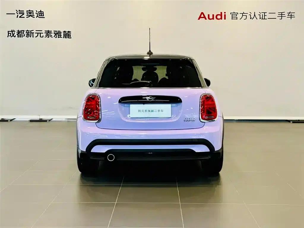 MINI 2023 Facelift 1.5T COOPER Artist 5-Door Edition — миниатюра 5