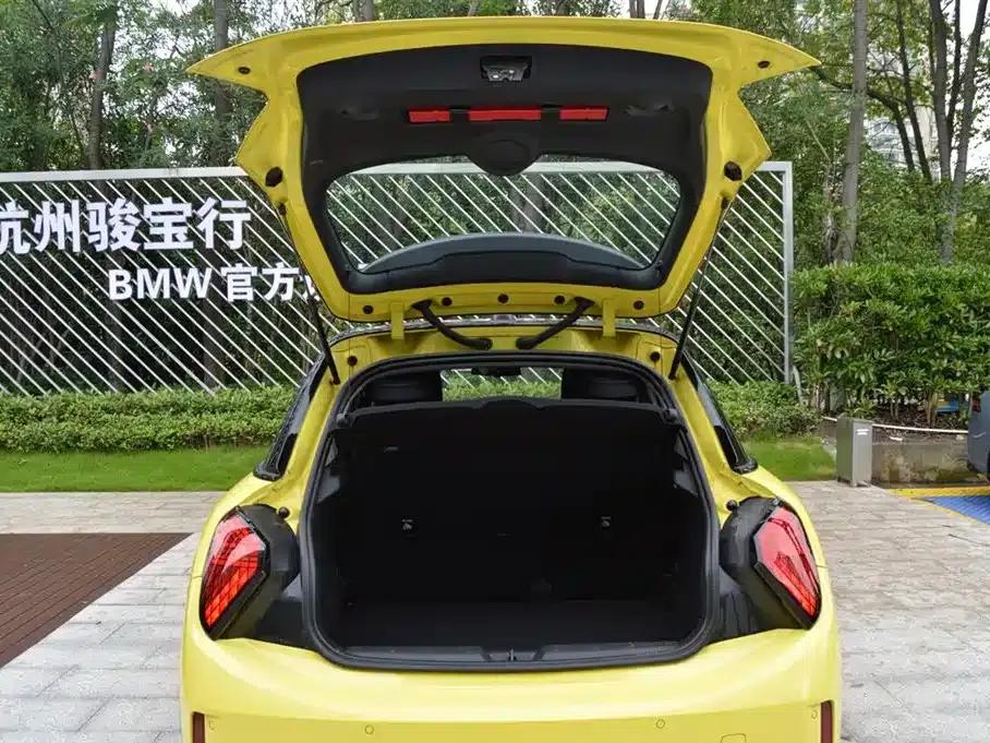 2025 MINI 1.5T COOPER Classic Three-Door Version — миниатюра 6