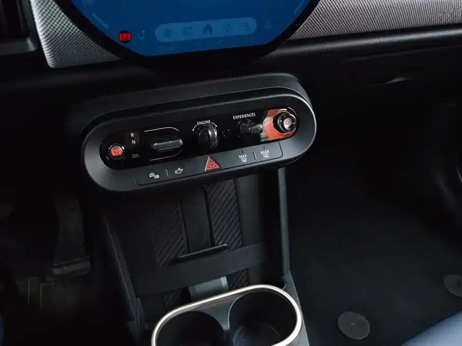 MINI 2025 2.0T COOPER S Artist 5-Door Edition — миниатюра 8