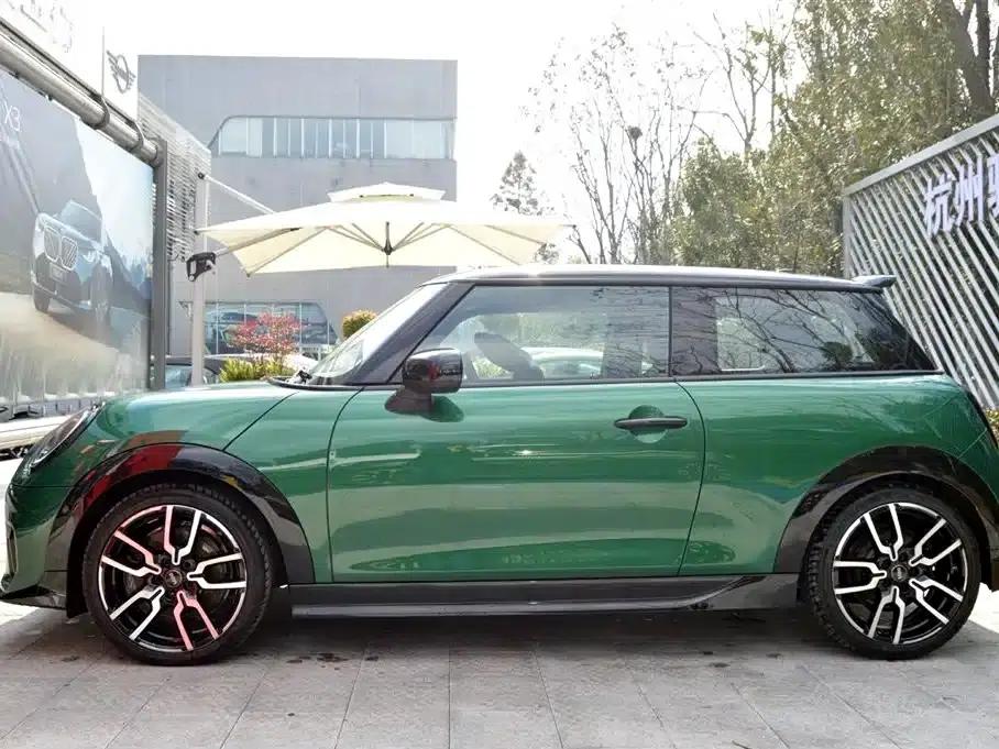 MINI 2025 2.0T COOPER S Artist 3-Door Edition — миниатюра 6