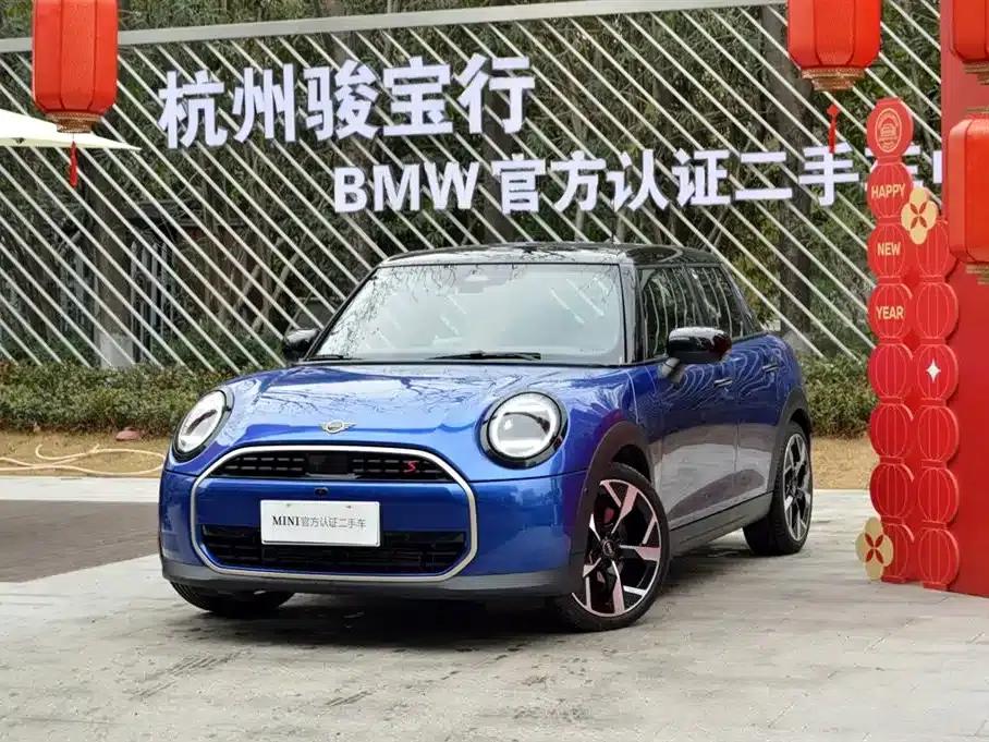 MINI 2025 2.0T COOPER S Artist 5-Door Edition — миниатюра 2