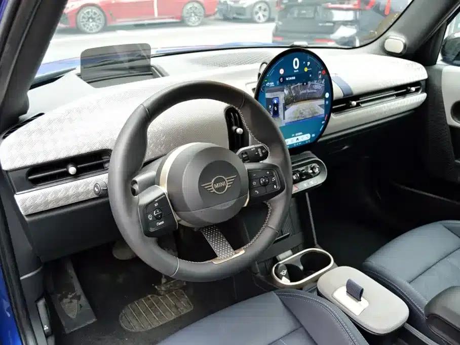MINI 2025 2.0T COOPER S Artist 5-Door Edition — миниатюра 10
