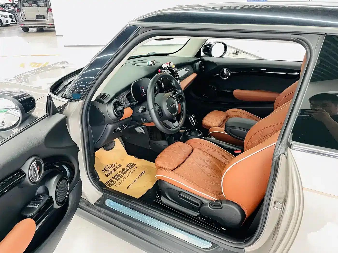 MINI 2022 1.5T COOPER Artist — миниатюра 4
