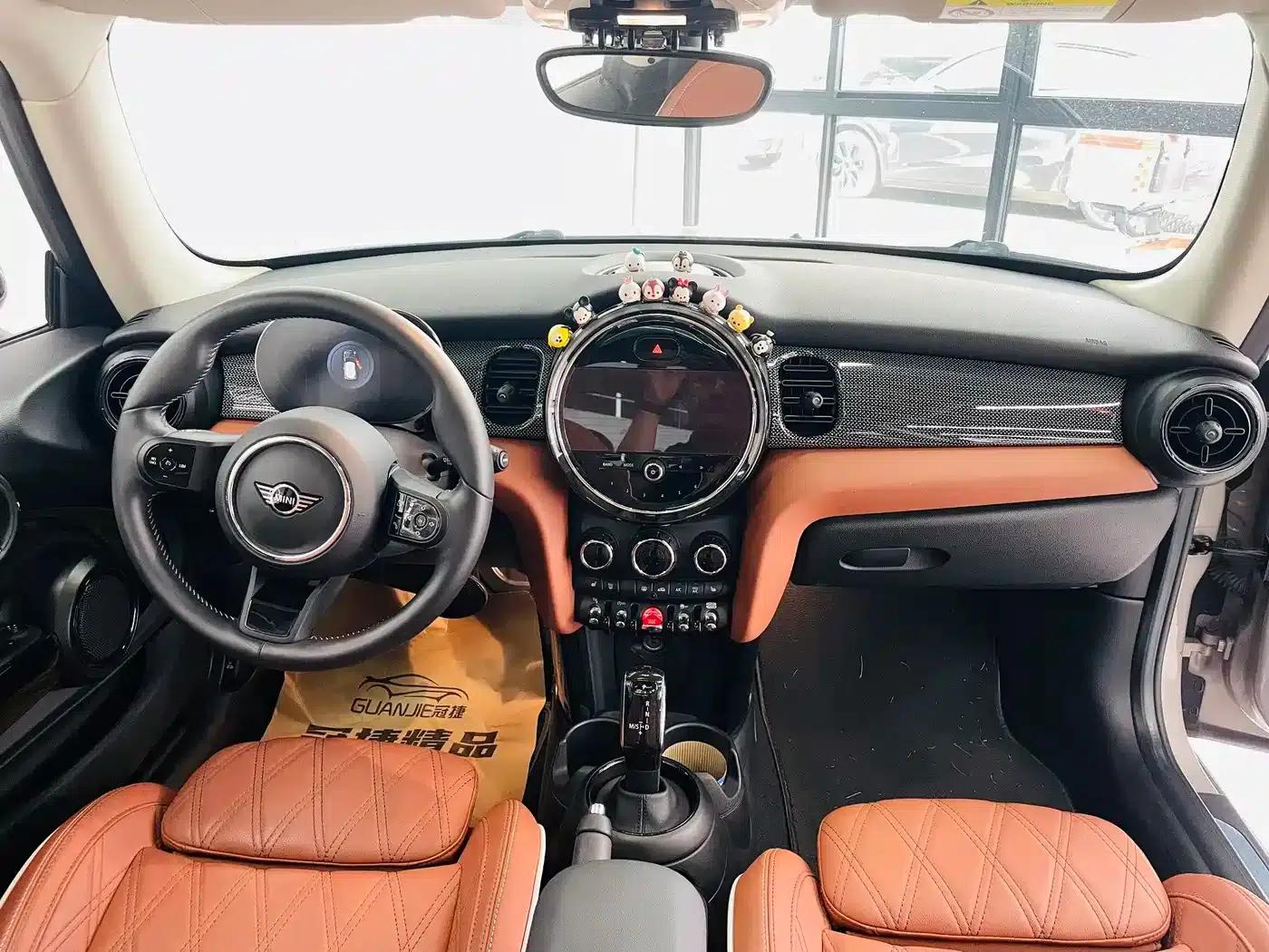 MINI 2022 1.5T COOPER Artist — миниатюра 8