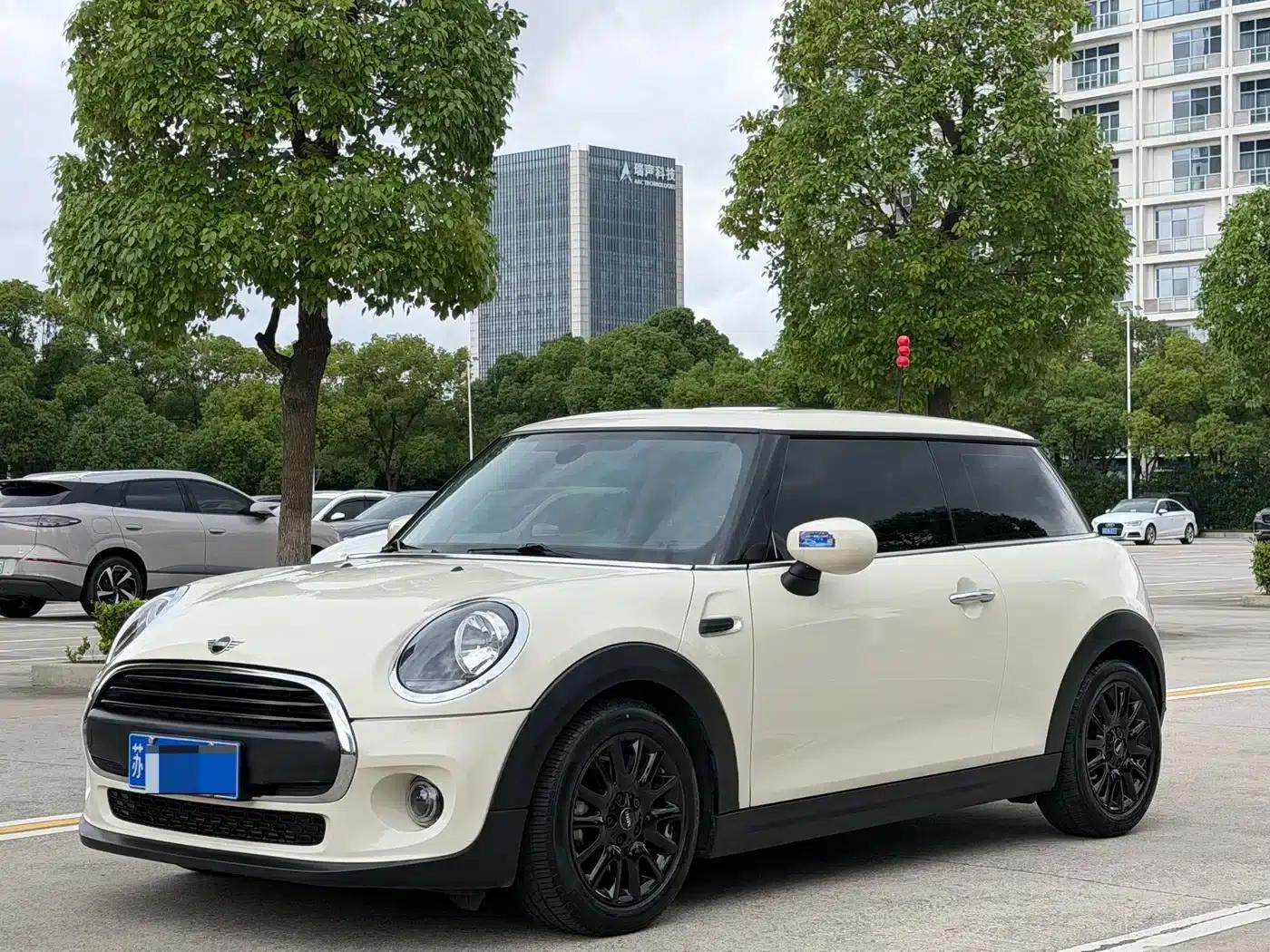 MINI 2020 1.5T ONE PLUS — миниатюра 3